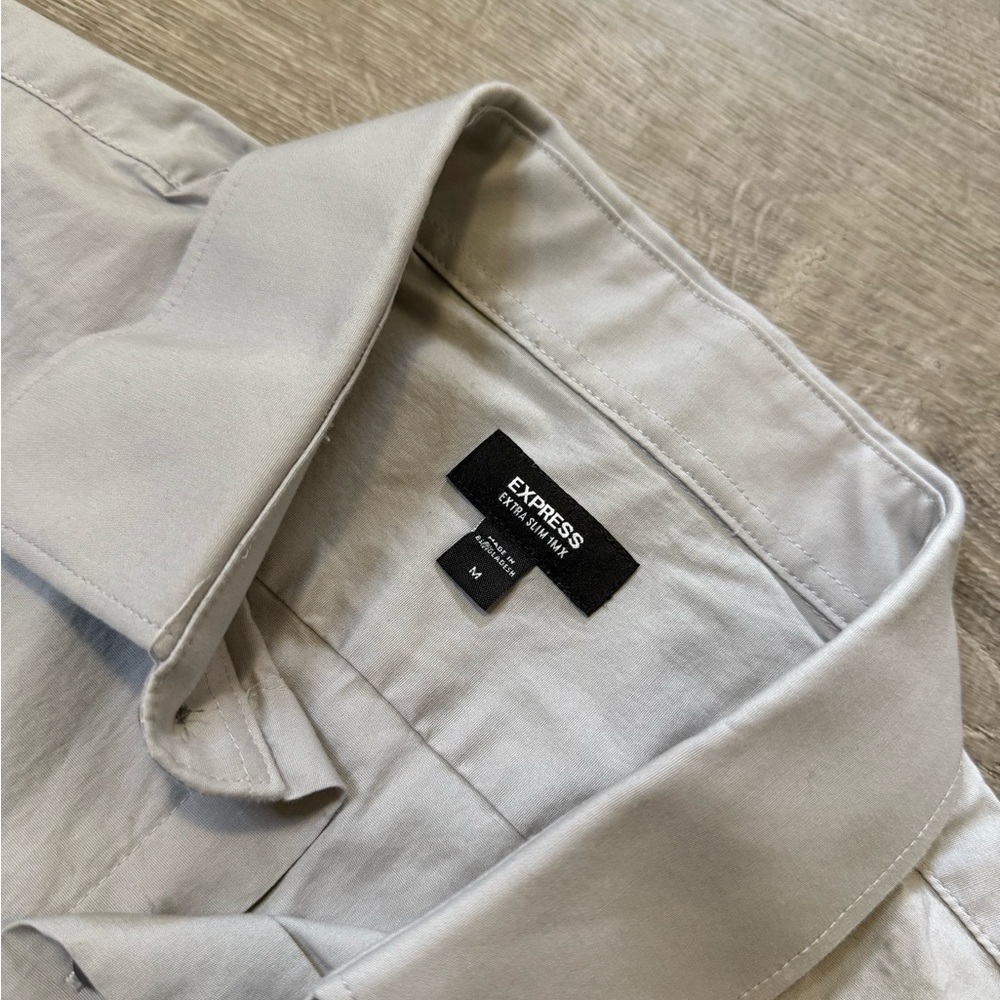 •EXPRESS• BUTTON UP - Picture 5 of 5